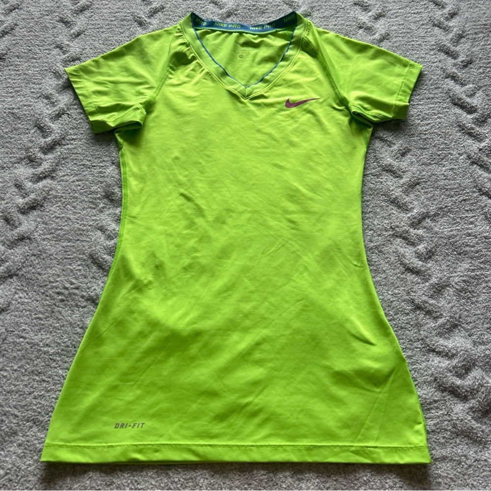 Nike Pro V Neck Bright Neon Green Dri-FIT‎ Sports T Shirt XS Contrast